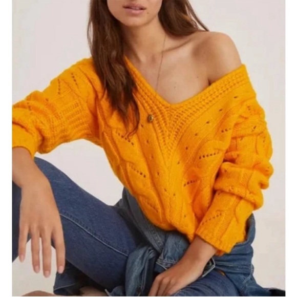 Anthropologie Yellow Gold Ramona V-Neck Cable Knit Sweater - Picture 2 of 12